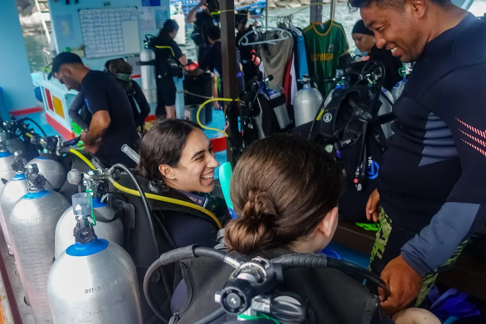 What a PADI Divemaster Internship in Koh Tao Actually Looks Like (Week by Week)