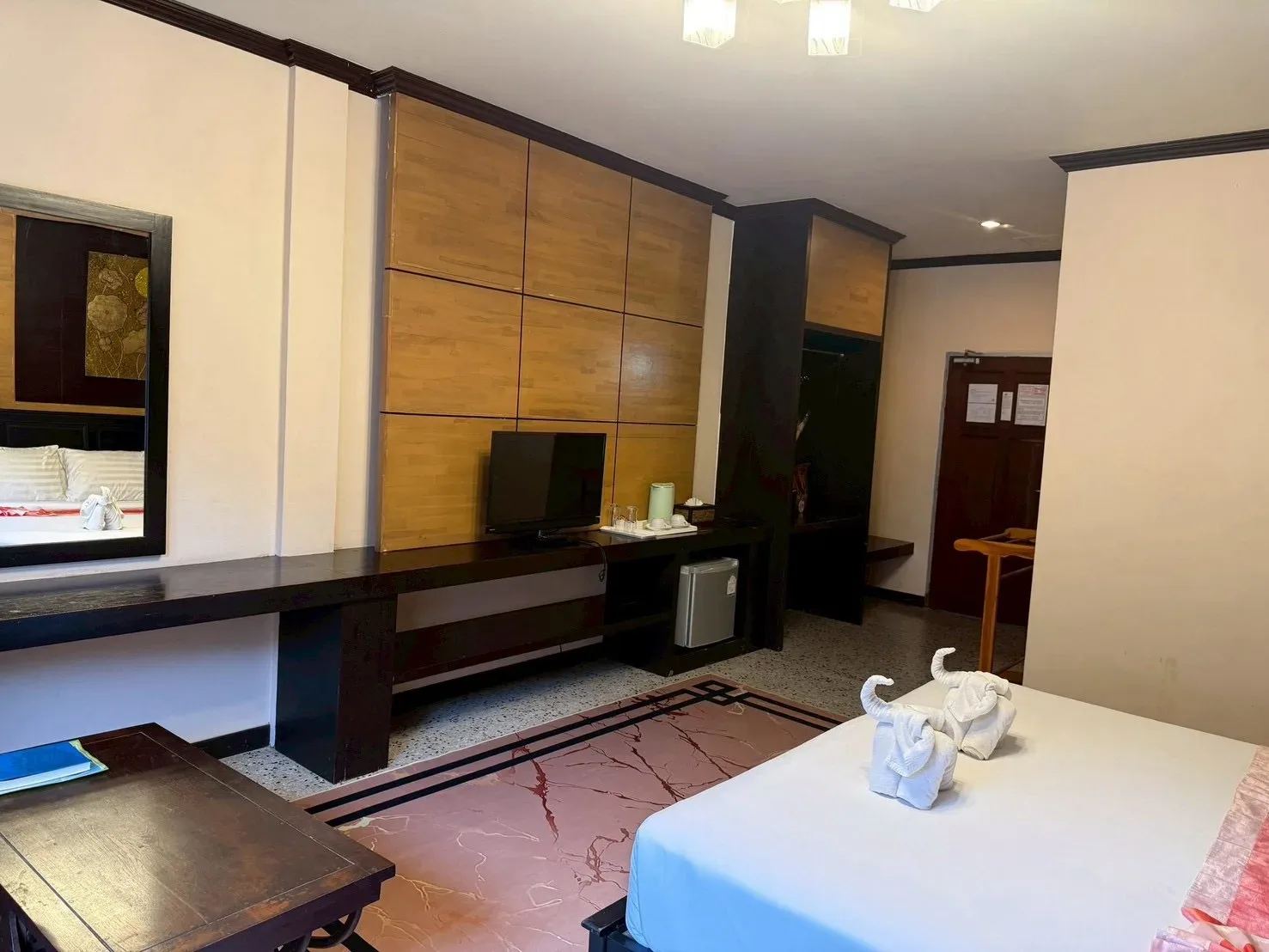 Deluxe Room - Siam Hotel & Hostel, Koh Tao
