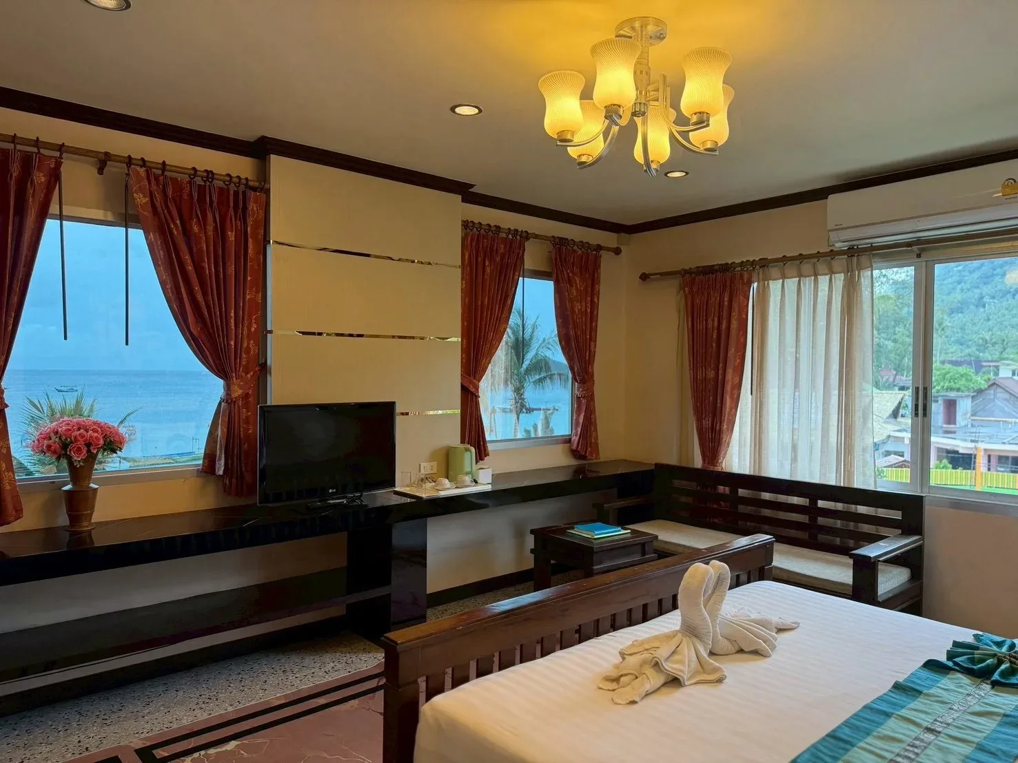 Suite Sea View Room - Siam Hotel & Hostel, Koh Tao